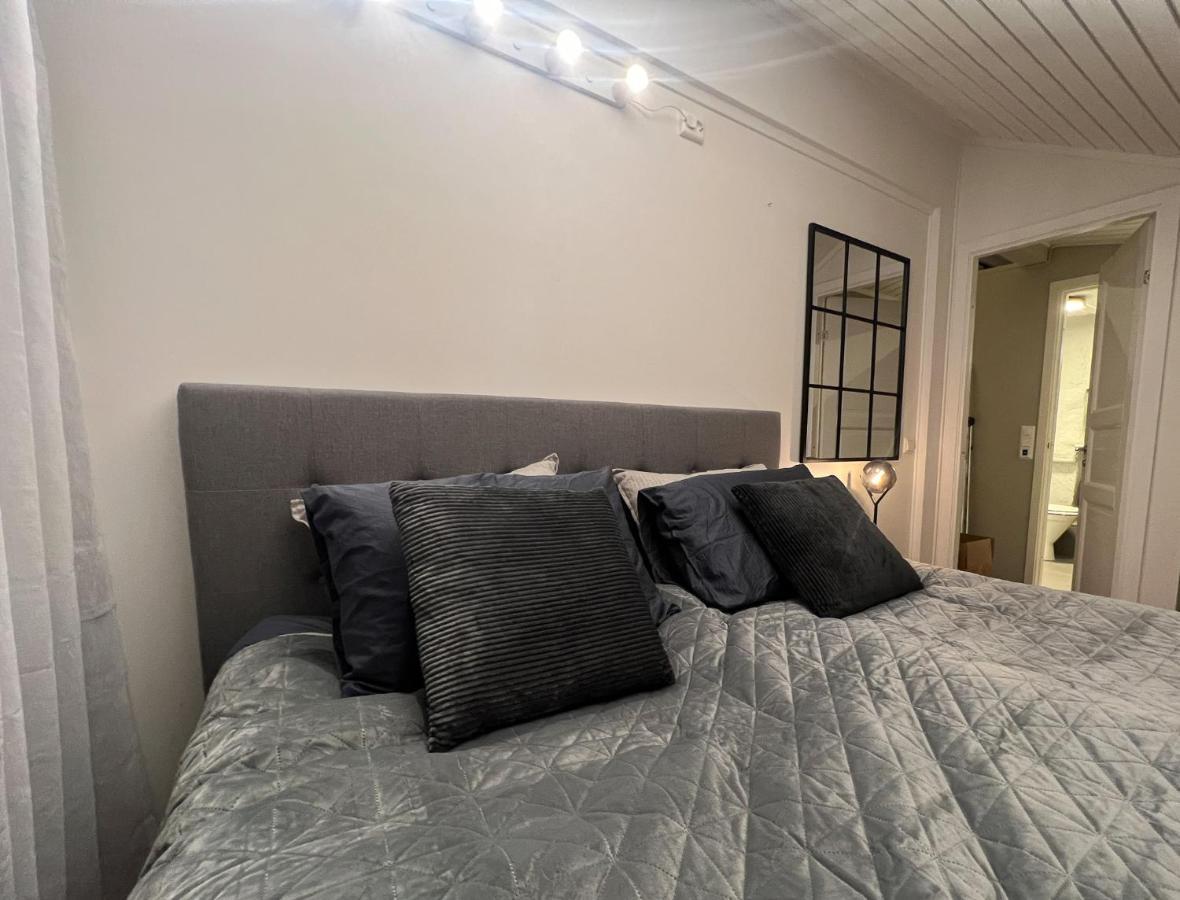 Charming Loft Retreat On Tromso'S Historic Main Street: 3-Minute Stroll To City Square Екстер'єр фото